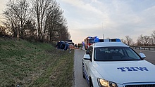 LKW Unfall A9 Manching Ingolstadt Baustoffzug umgekippt THW Technisches Hilfswerk
